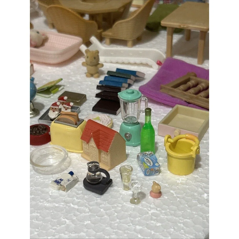 Sylvanian Families Calico Critters Red Panda Large Lot Furniture Kitchen Patio